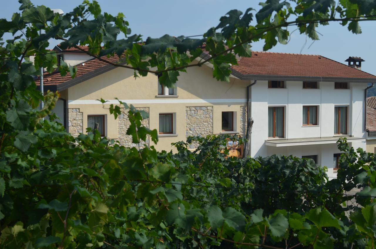Hotel Ristorante Da Tullio Tarzo Ngoại thất bức ảnh